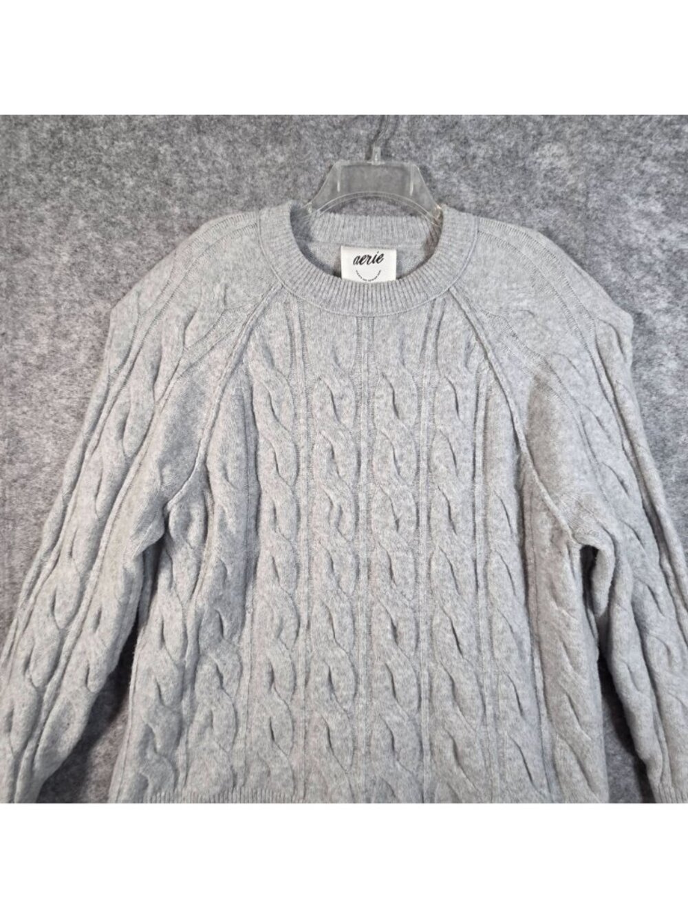 Aerie Women's Cable Crew Light Gray Chunky Knit Sweater Size M - Picture 3 of 9